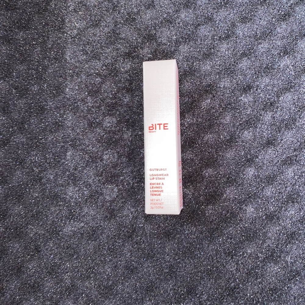 outburst long wear lip stain